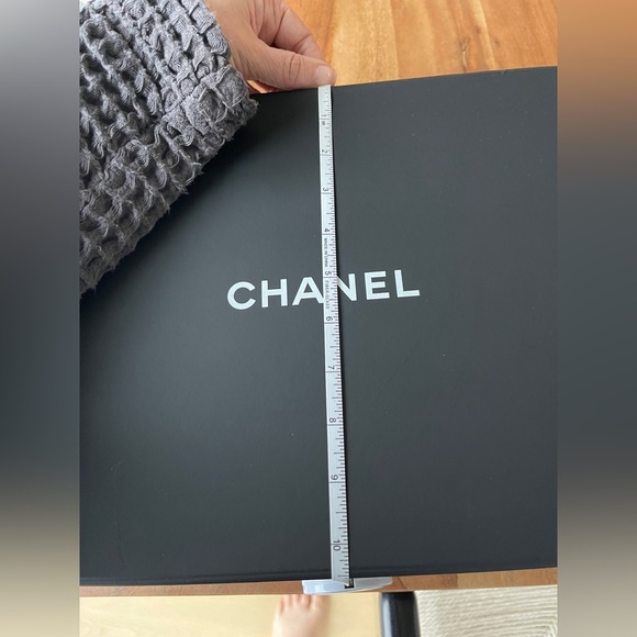 Large Chanel Magnetic Handbag Gift Box - Picture 8 of 10